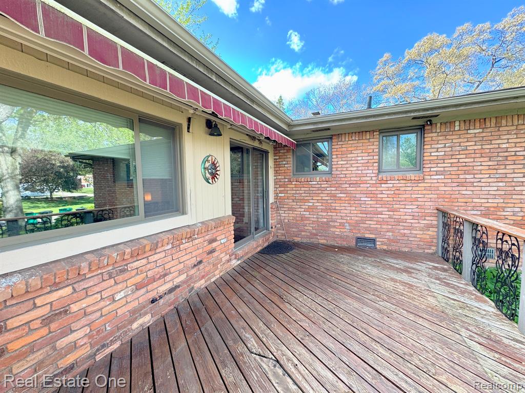 2063 Cole Road Lake Orion, MI 48362 - Photo 31 of 46 Gallery Image 31