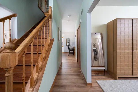 $759,900 | 13737 North Lake Shore Drive, Mequon, WI 53097