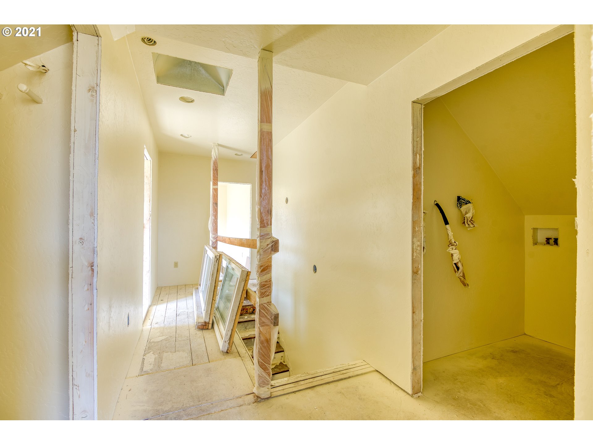 406 6th Street Myrtle Point, OR 97458 - Photo 12 of 30 Gallery Image 12