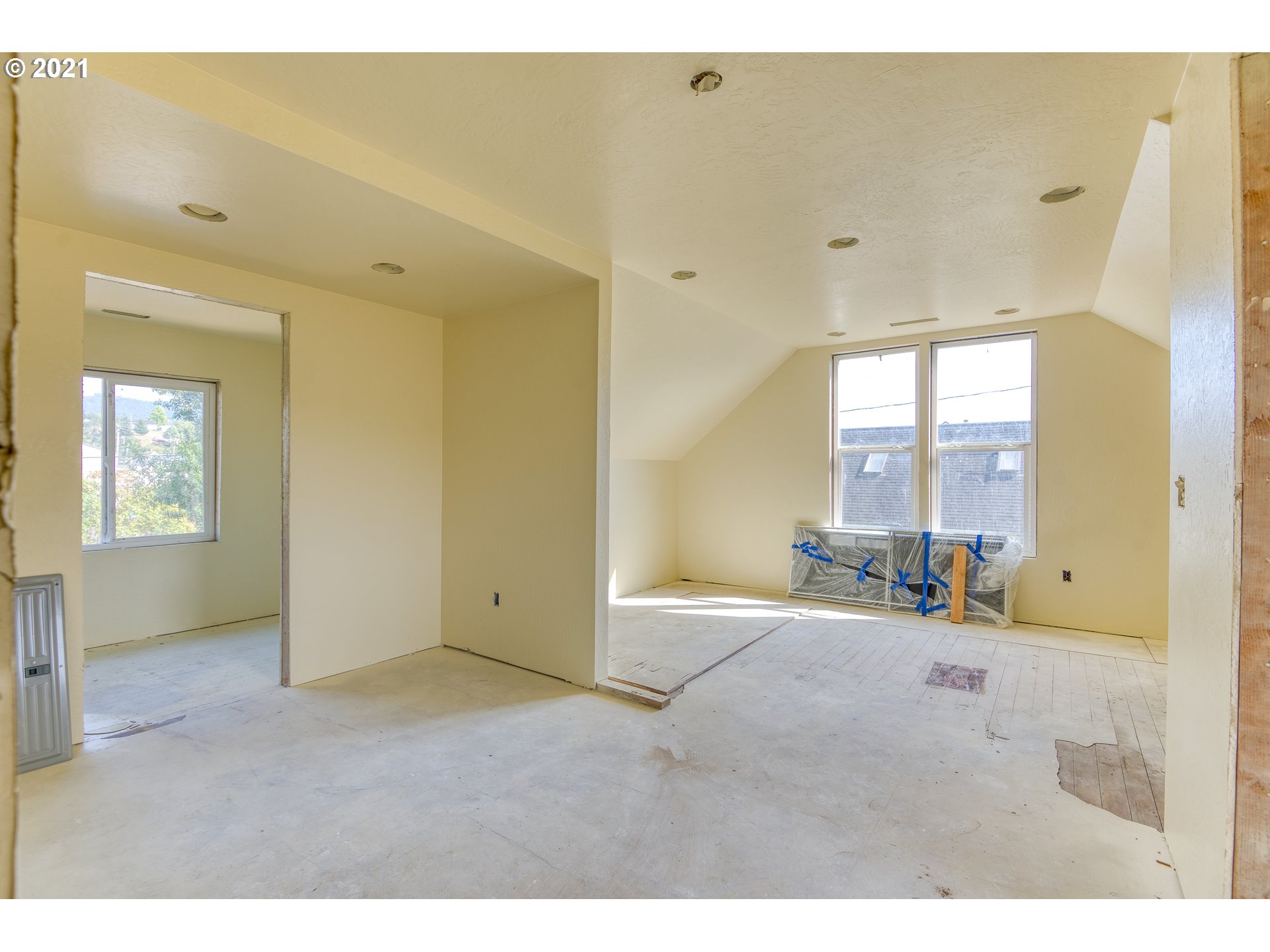 406 6th Street Myrtle Point, OR 97458 - Photo 14 of 30 Gallery Image 14