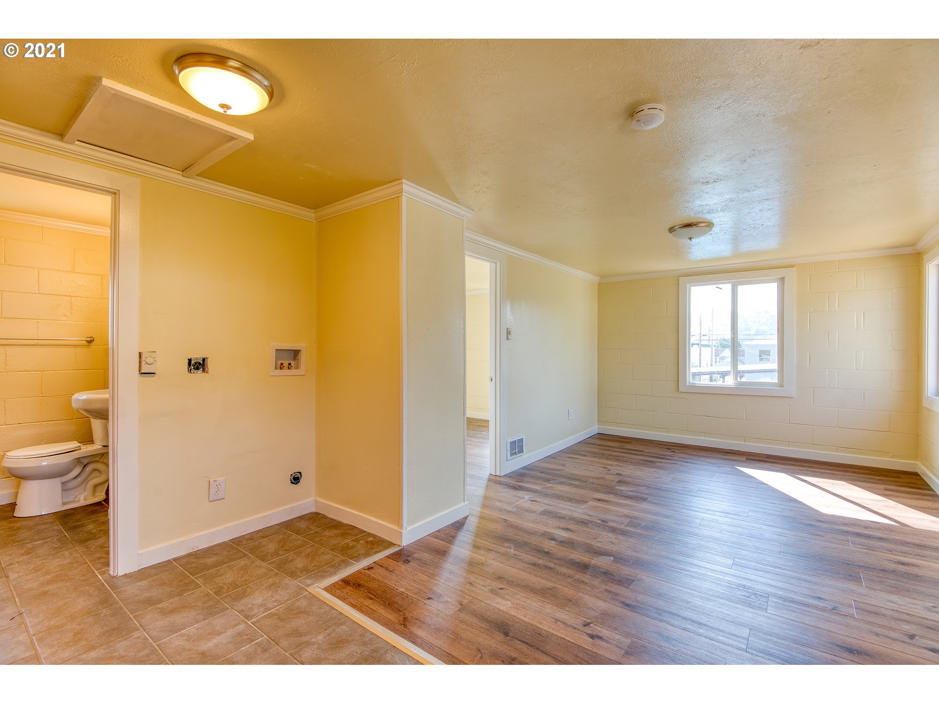 406 6th Street Myrtle Point, OR 97458 - Photo 18 of 30 Gallery Image 18