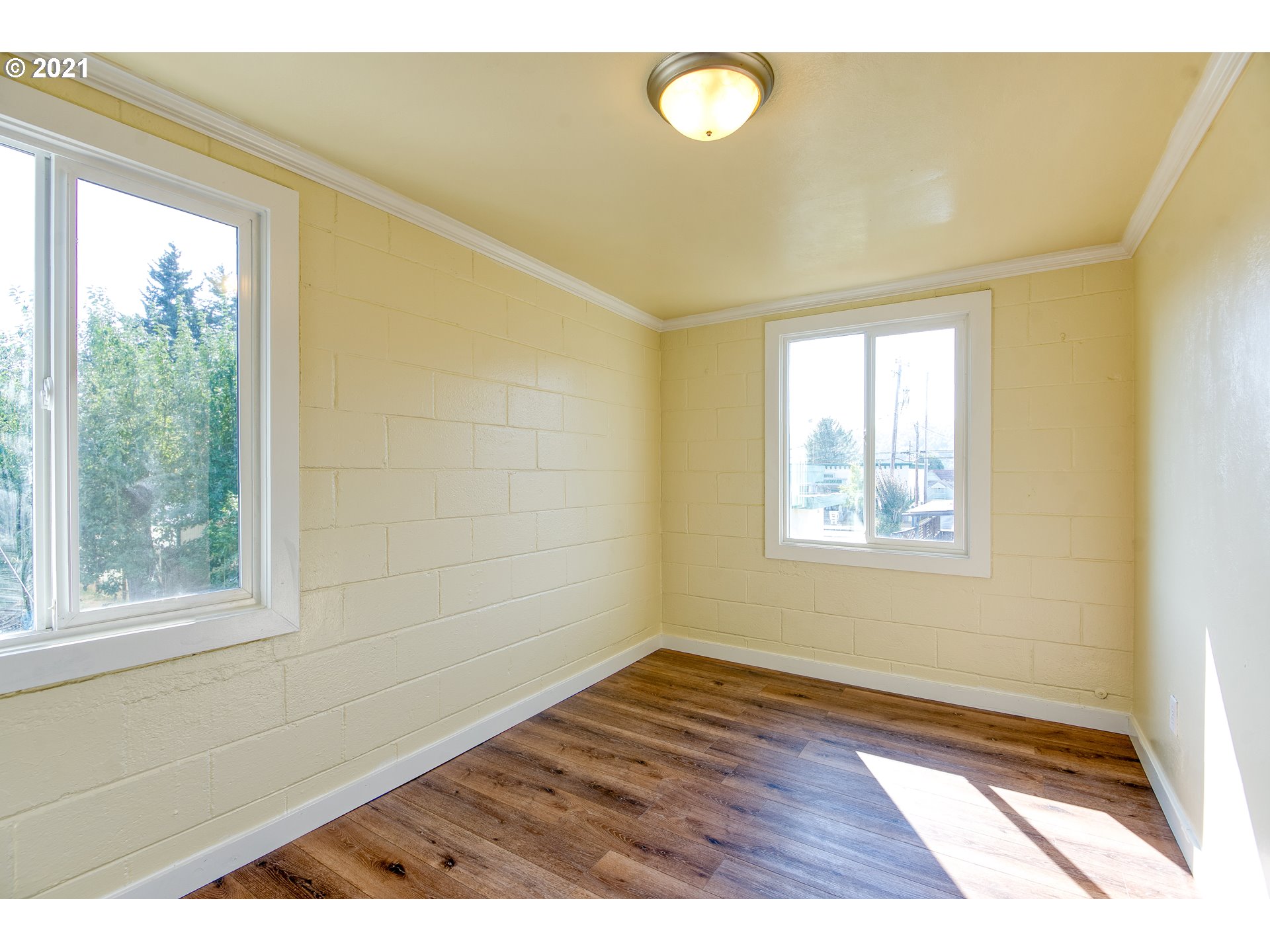 406 6th Street Myrtle Point, OR 97458 - Photo 21 of 30 Gallery Image 21