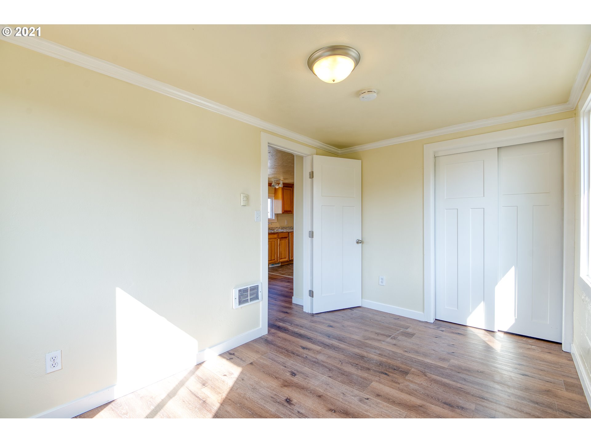 406 6th Street Myrtle Point, OR 97458 - Photo 22 of 30 Gallery Image 22