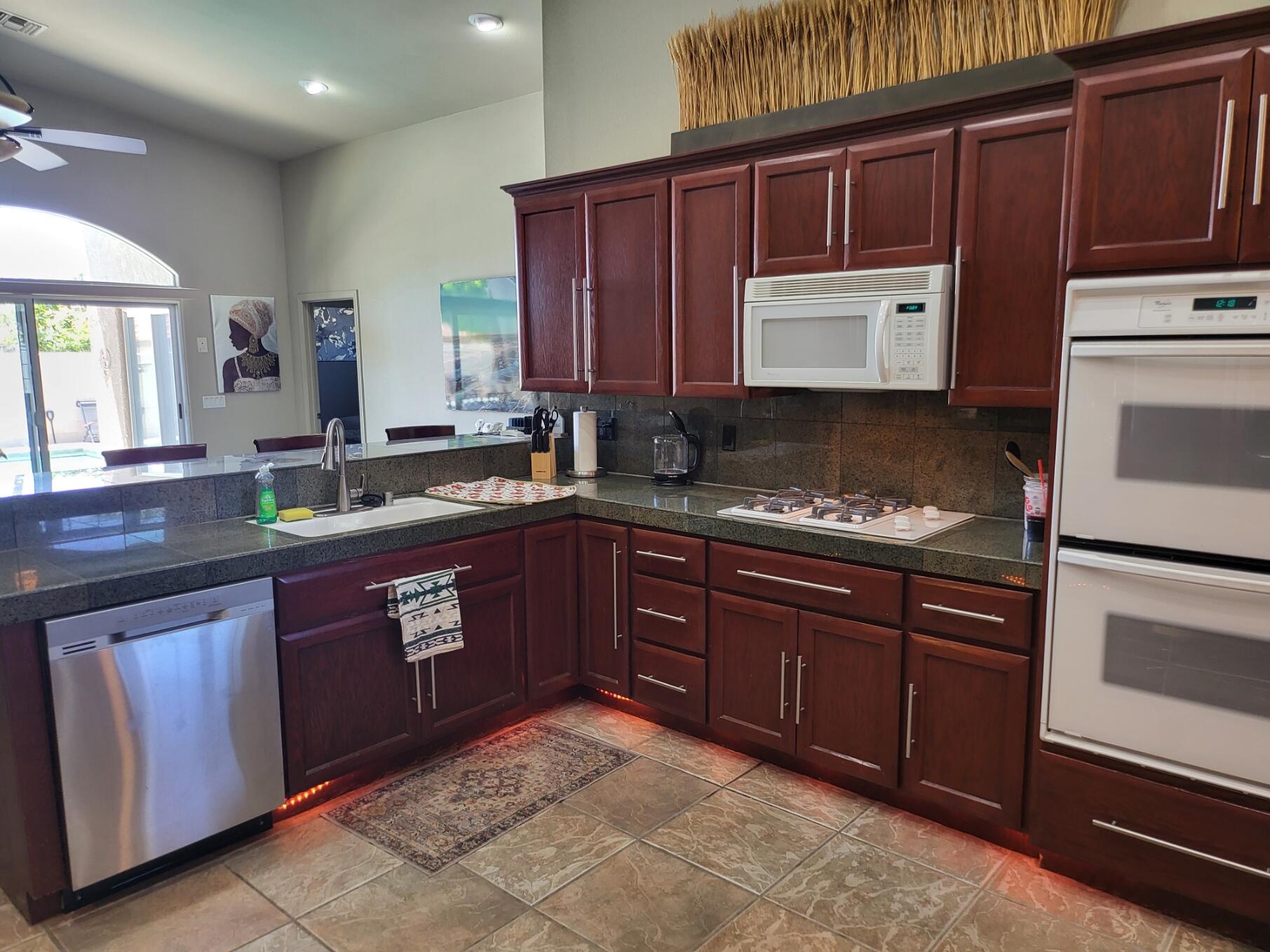 67235 Garbino Road Cathedral City, CA 92234 - Photo 15 of 45 Kitchen