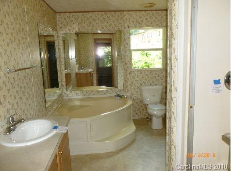 33 Luther Branch Road Andrews, NC 28901 - Photo 3 of 5