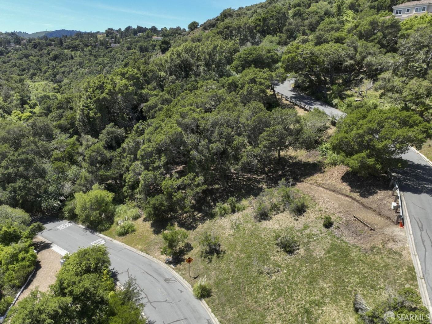 0 Woodridge Road Hillsborough, CA 94010 - Photo 6 of 17 an aerial view of a house with a yard