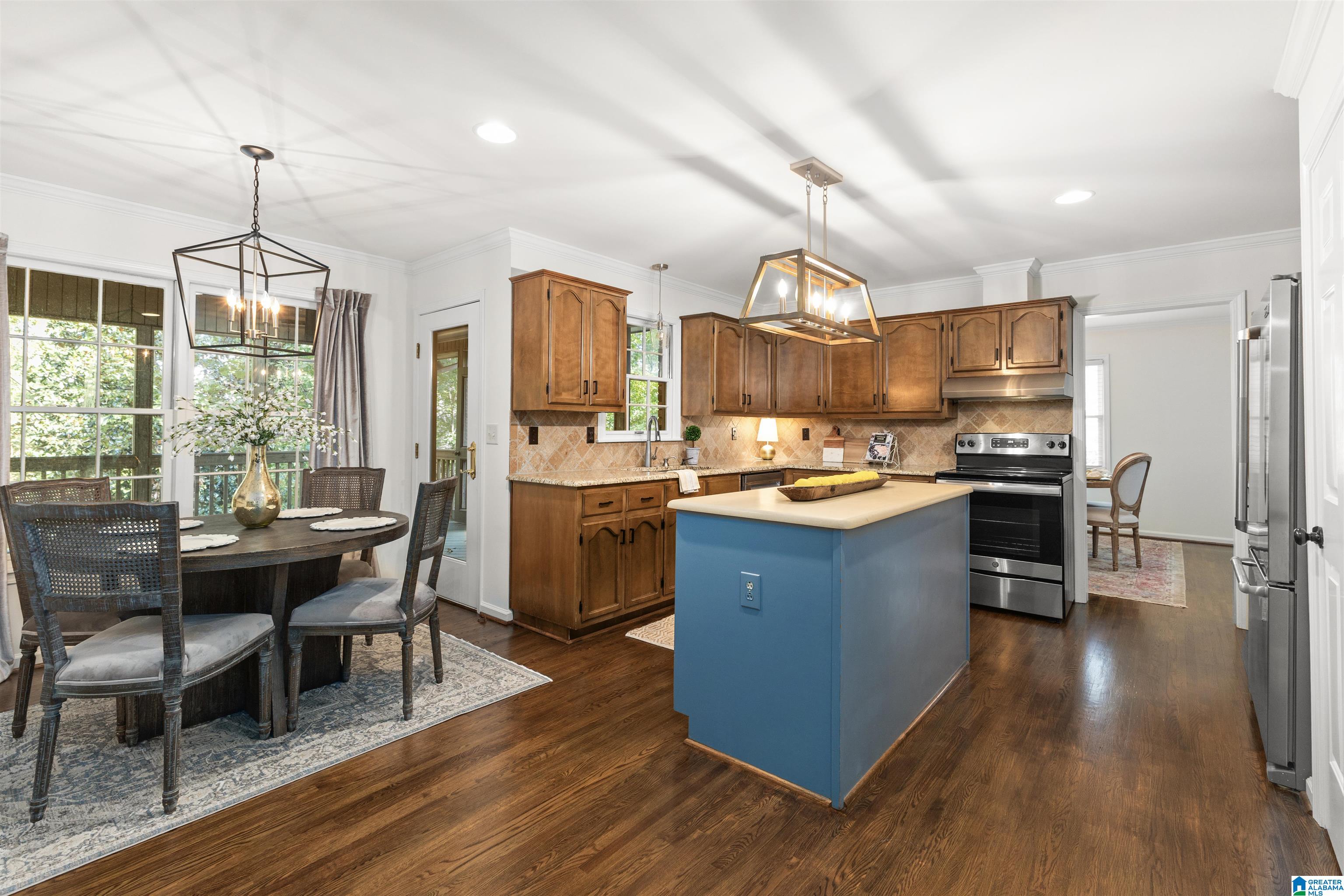 2429 High Bluff Road Vestavia Hills, AL 35216 - Photo 11 of 57 Gallery Image 11