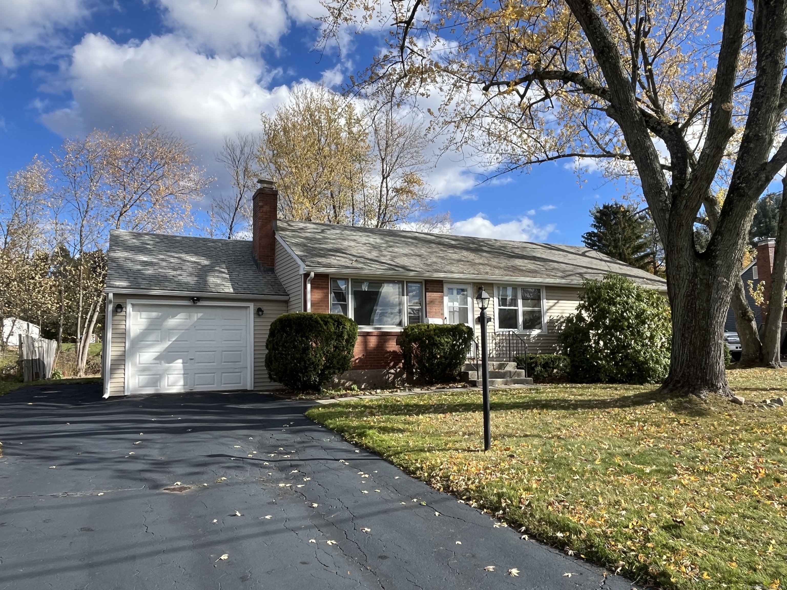14 High Ridge Road Ellington, CT 06029 - Photo 1 of 1