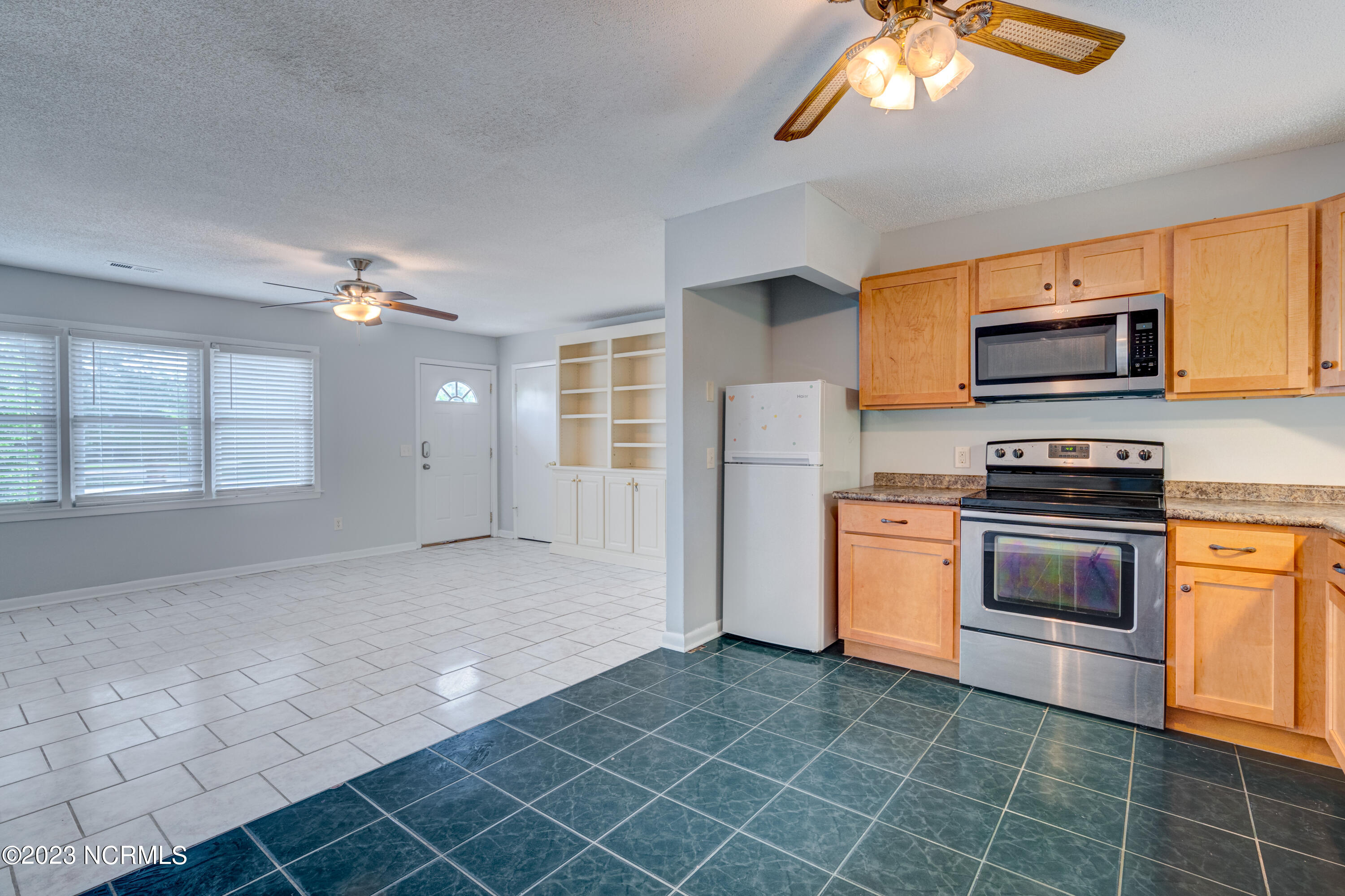 5113 Lord Byron Road Wilmington, NC 28405 - Photo 10 of 37 5113LordByronFinal2-7