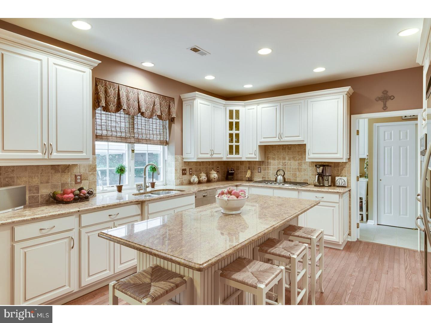 6 Buford Road Robbinsville, NJ 08691 - Photo 6 of 25 Gallery Image 6