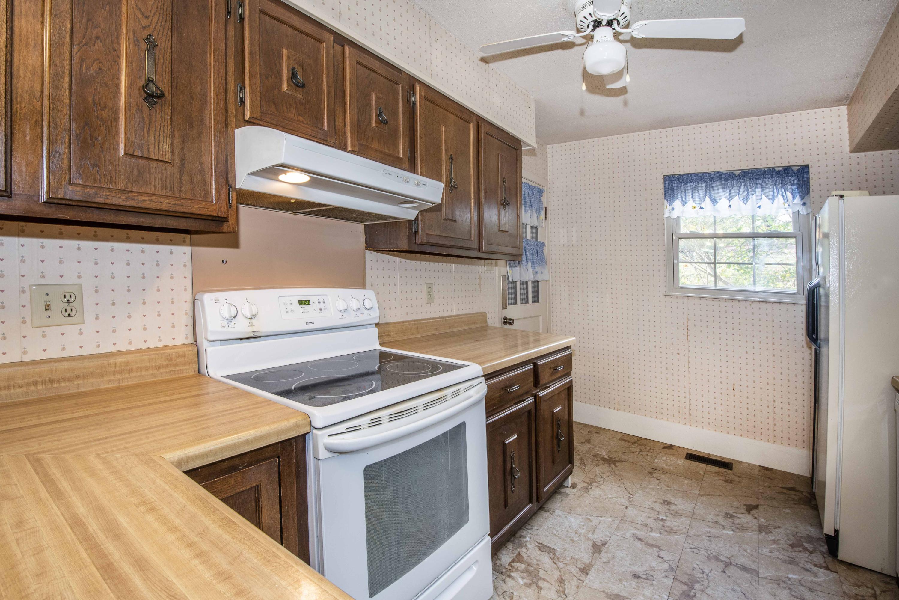 7710 Chestnut Hill Road Townsend, TN 37882 - Photo 13 of 38 Kitchen 1_1