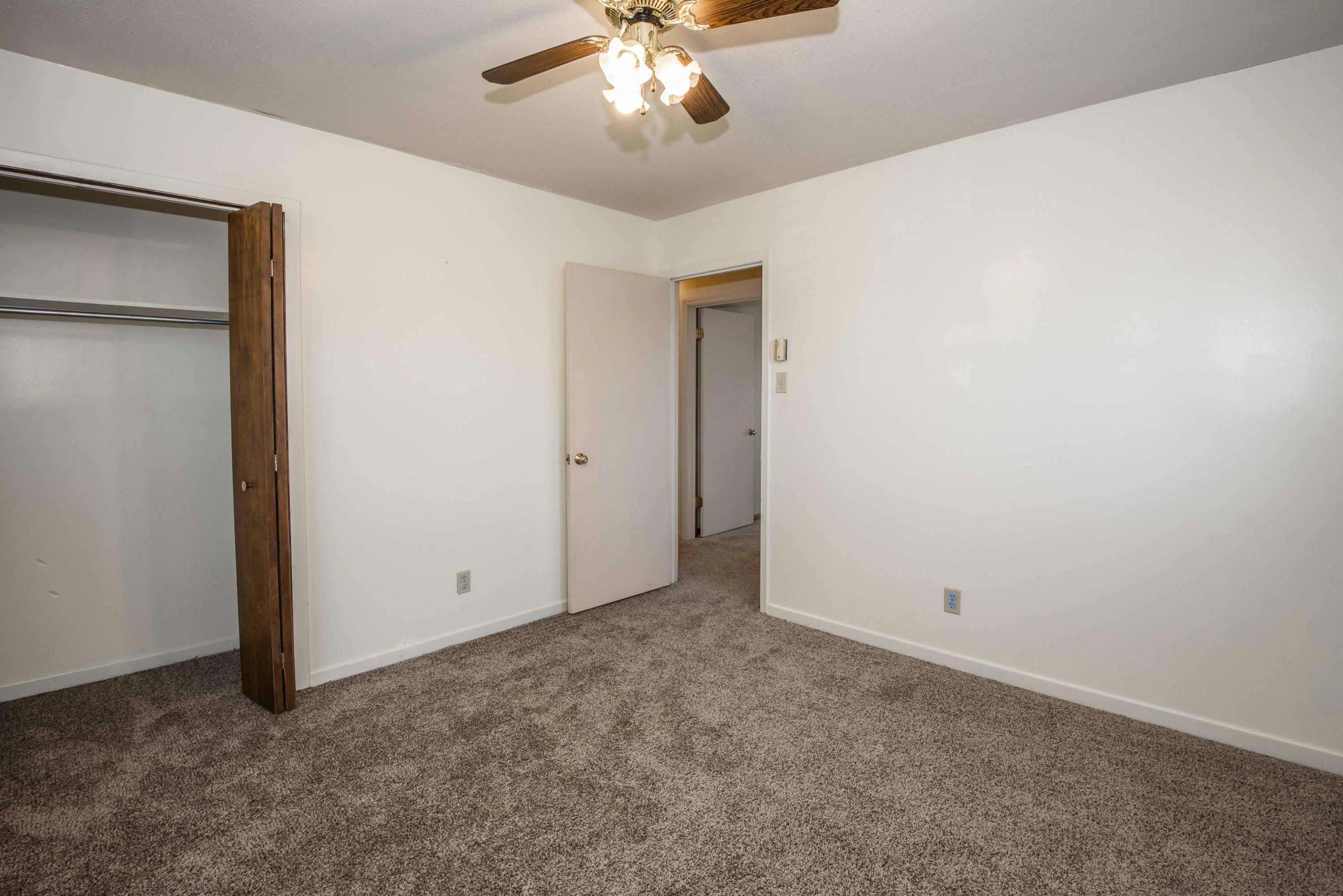 7710 Chestnut Hill Road Townsend, TN 37882 - Photo 25 of 38 Third Bed 1_1