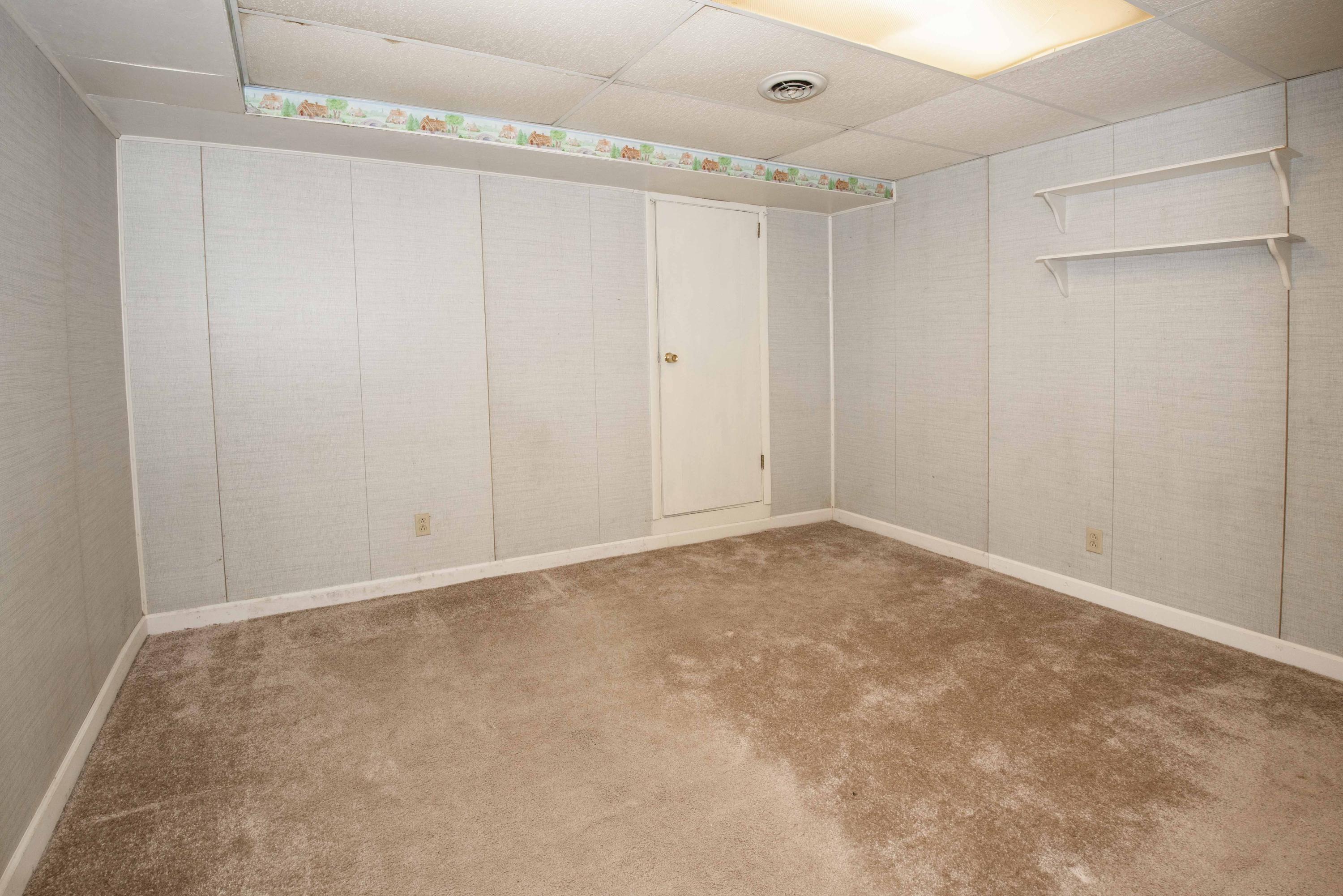 7710 Chestnut Hill Road Townsend, TN 37882 - Photo 32 of 38 Basement bed_1