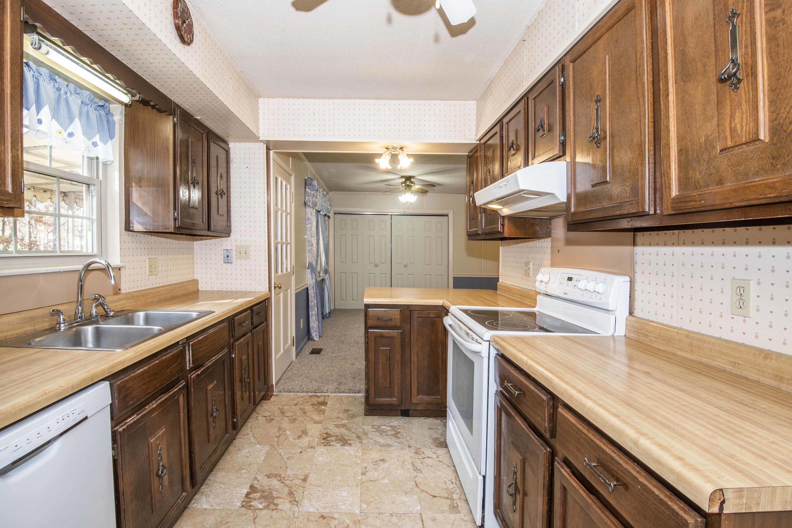 7710 Chestnut Hill Road Townsend, TN 37882 - Photo 10 of 38 Kitchen 4_1