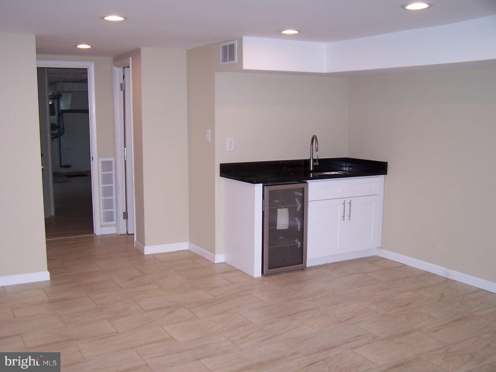 3399 South Keswick Road Philadelphia, PA 19114 - Photo 20 of 26 Gallery Image 20
