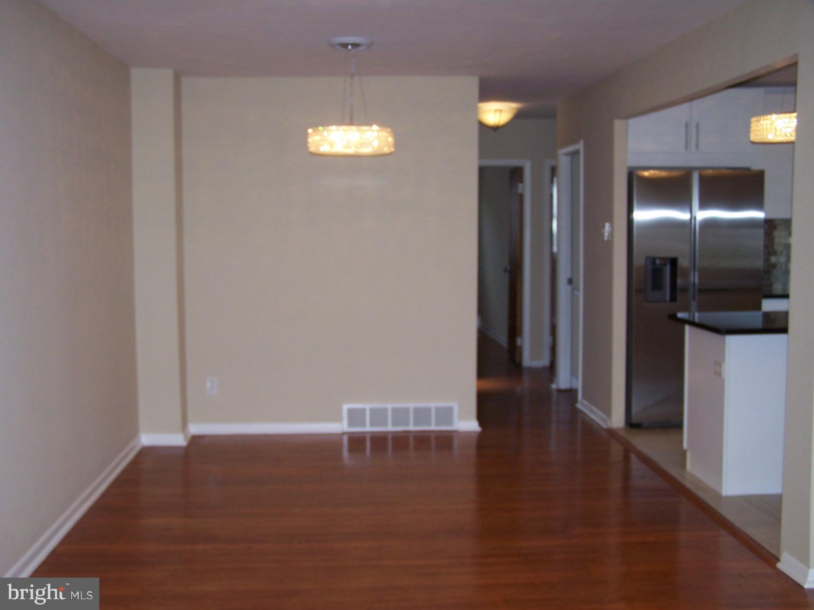 3399 South Keswick Road Philadelphia, PA 19114 - Photo 4 of 26 Gallery Image 4
