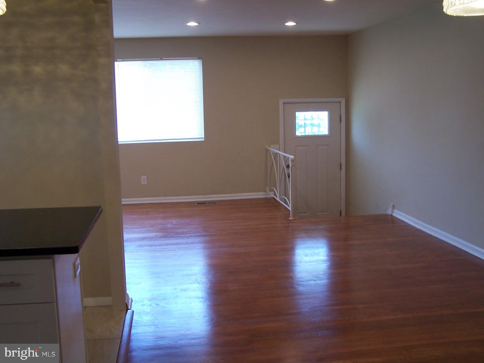 3399 South Keswick Road Philadelphia, PA 19114 - Photo 5 of 26 Gallery Image 5