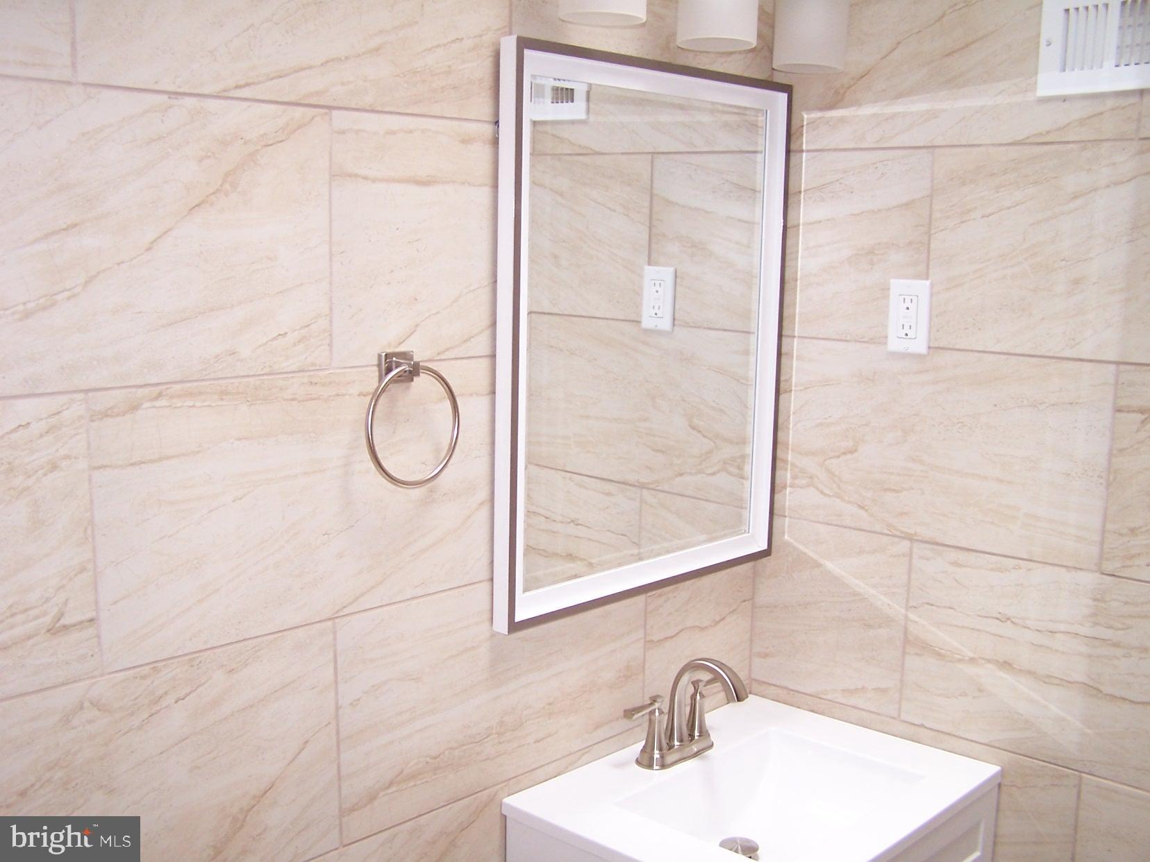 3399 South Keswick Road Philadelphia, PA 19114 - Photo 9 of 26 Gallery Image 9