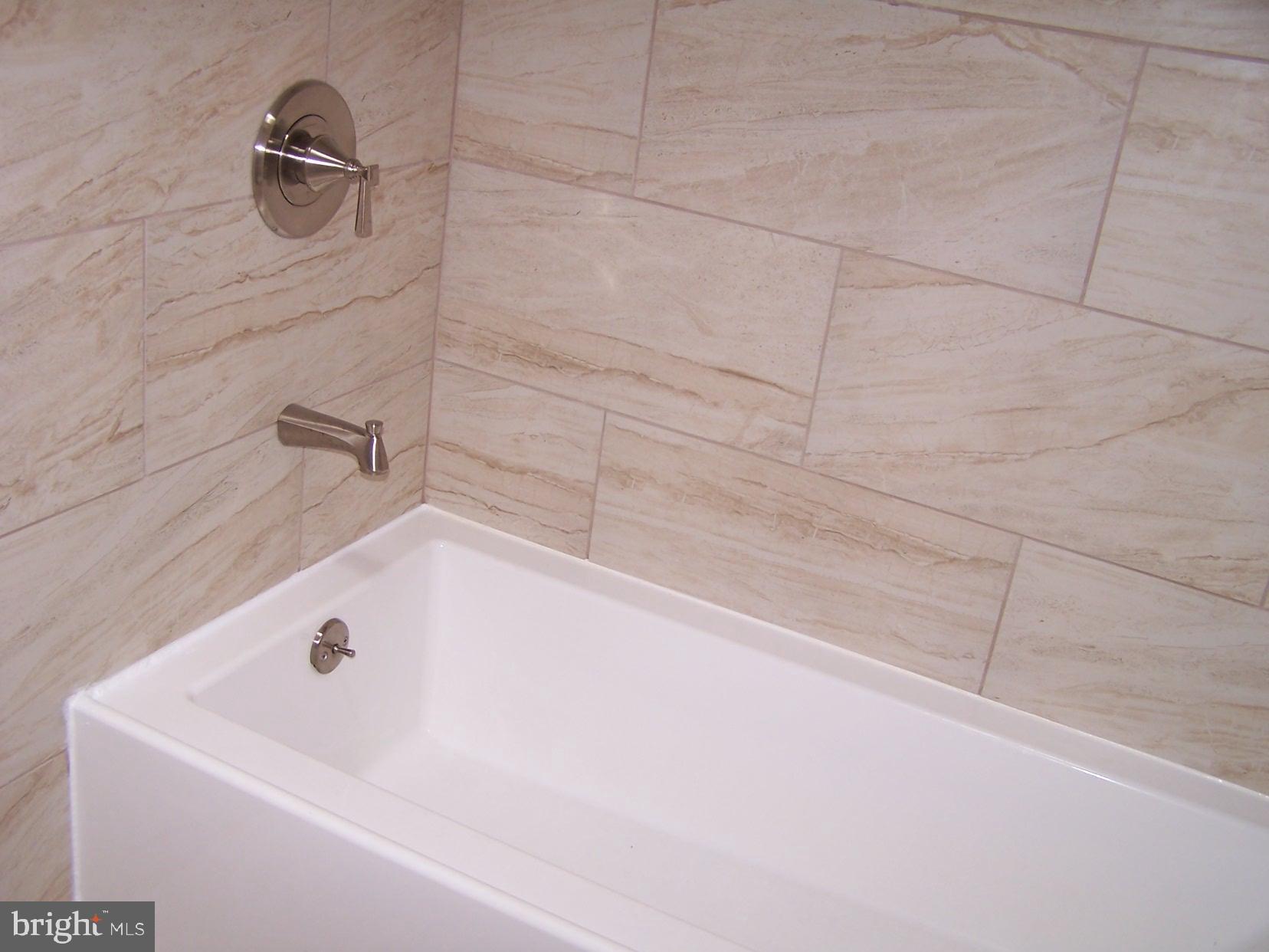 3399 South Keswick Road Philadelphia, PA 19114 - Photo 10 of 26 Gallery Image 10