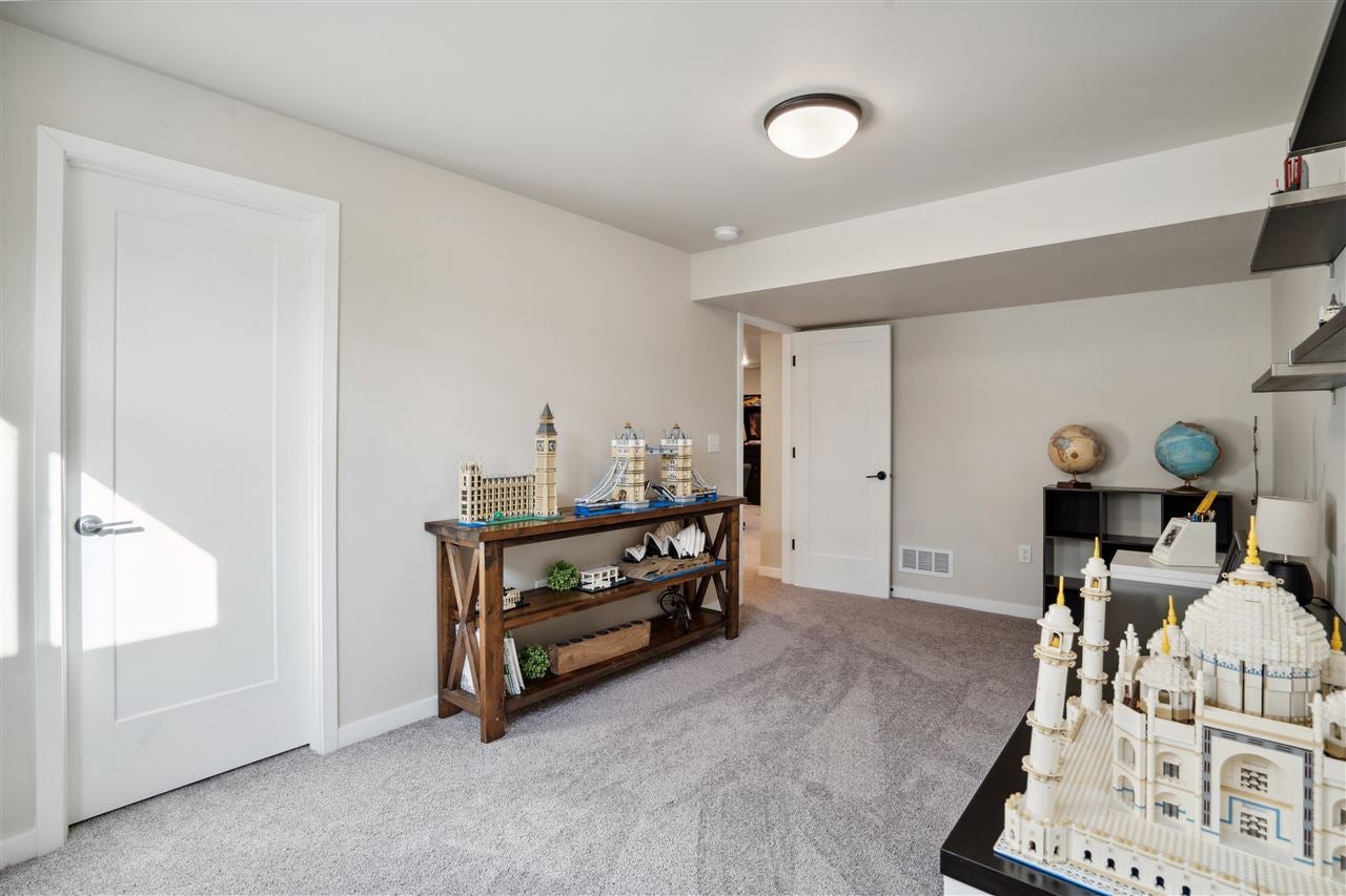 702 Brook Ridge Avenue North Liberty, IA 52317 - Photo 28 of 39 Gallery Image 28
