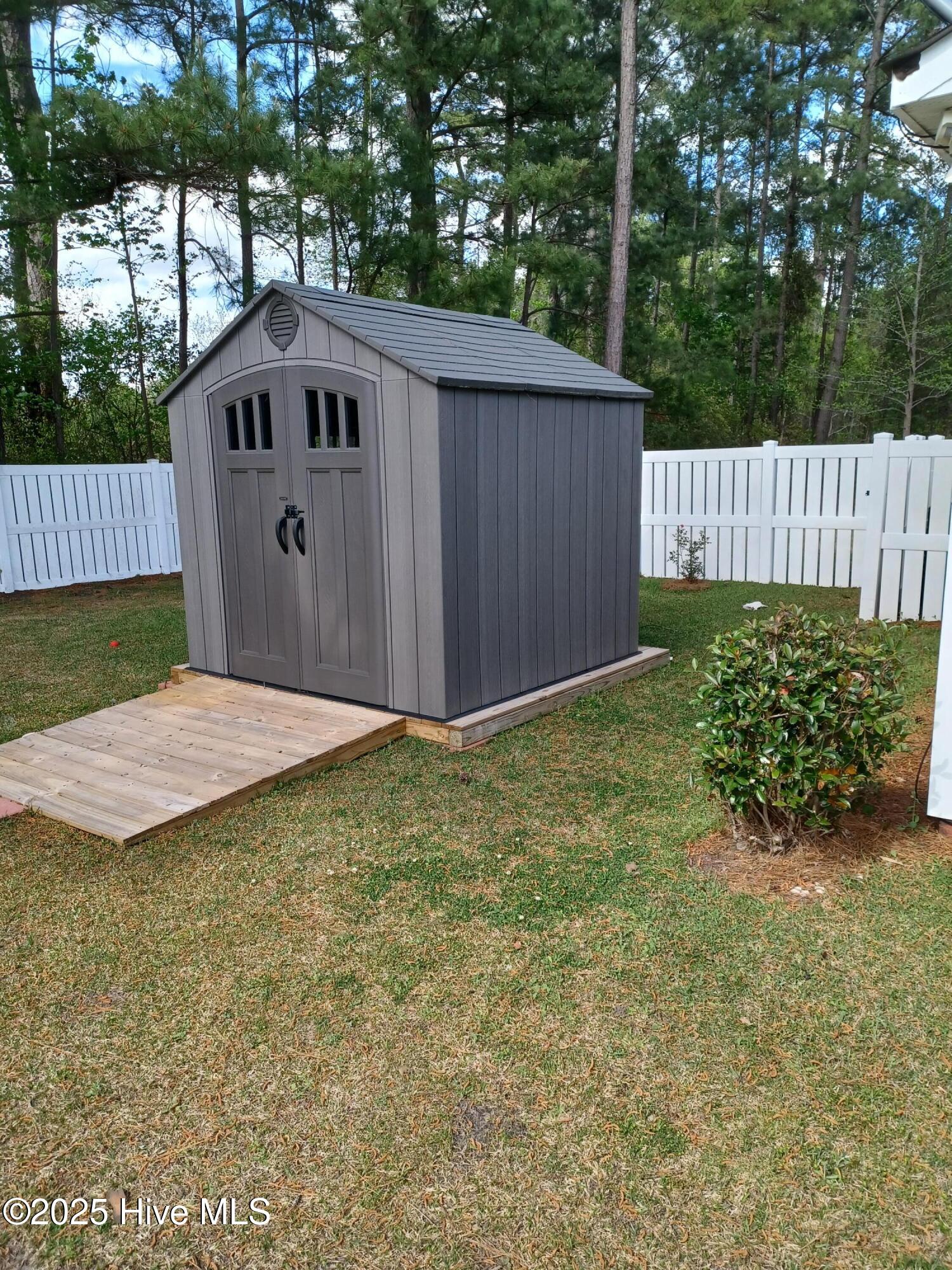 1929 Daly Waldrop Road Kinston, NC 28504 - Photo 17 of 17 back yard