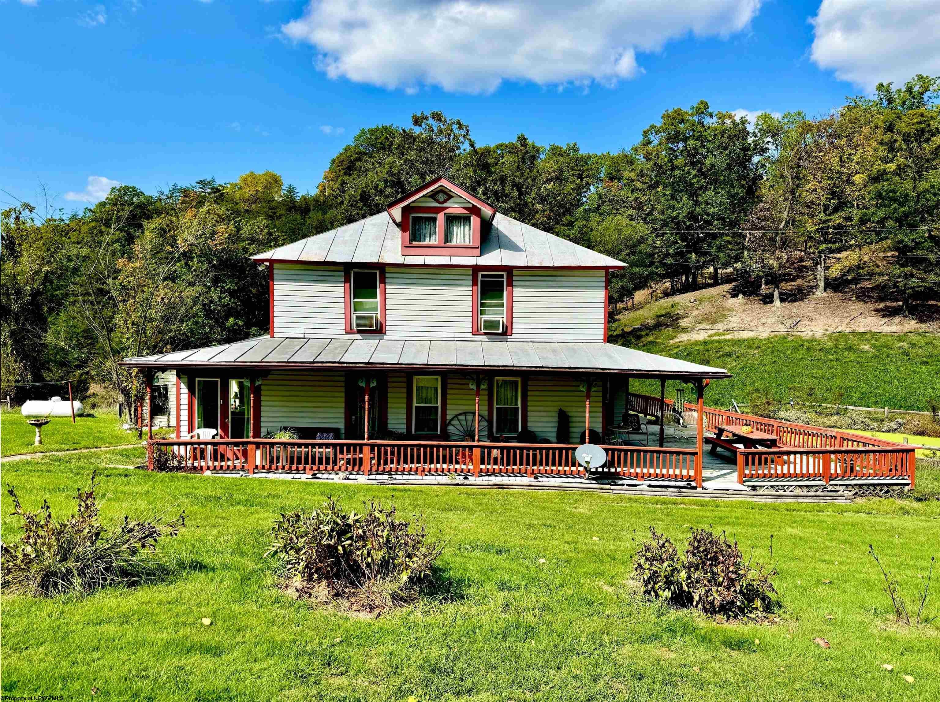 92 Arnold Road Petersburg, WV 26847 - Photo 1 of 39 Gallery Image 1
