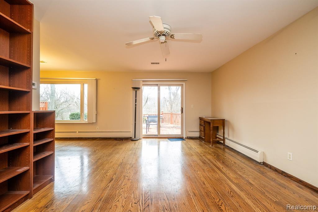 16317 Riverside Drive Livonia, MI 48154 - Photo 13 of 37 Gallery Image 13