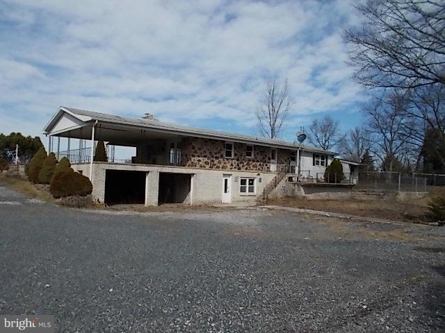 4015 Ruggles Road Taneytown, MD 21787 - Photo 4 of 11 Exterior (Rear)