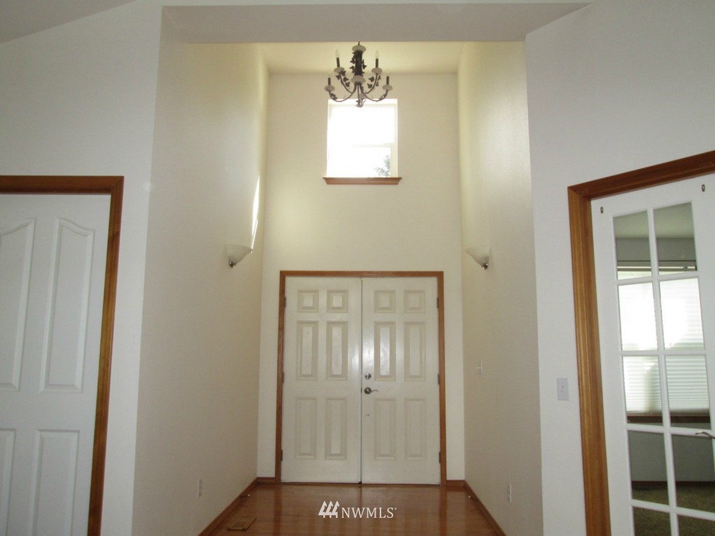 2641 Seminary Hill Road Centralia, WA 98531 - Photo 3 of 25 Gallery Image 3