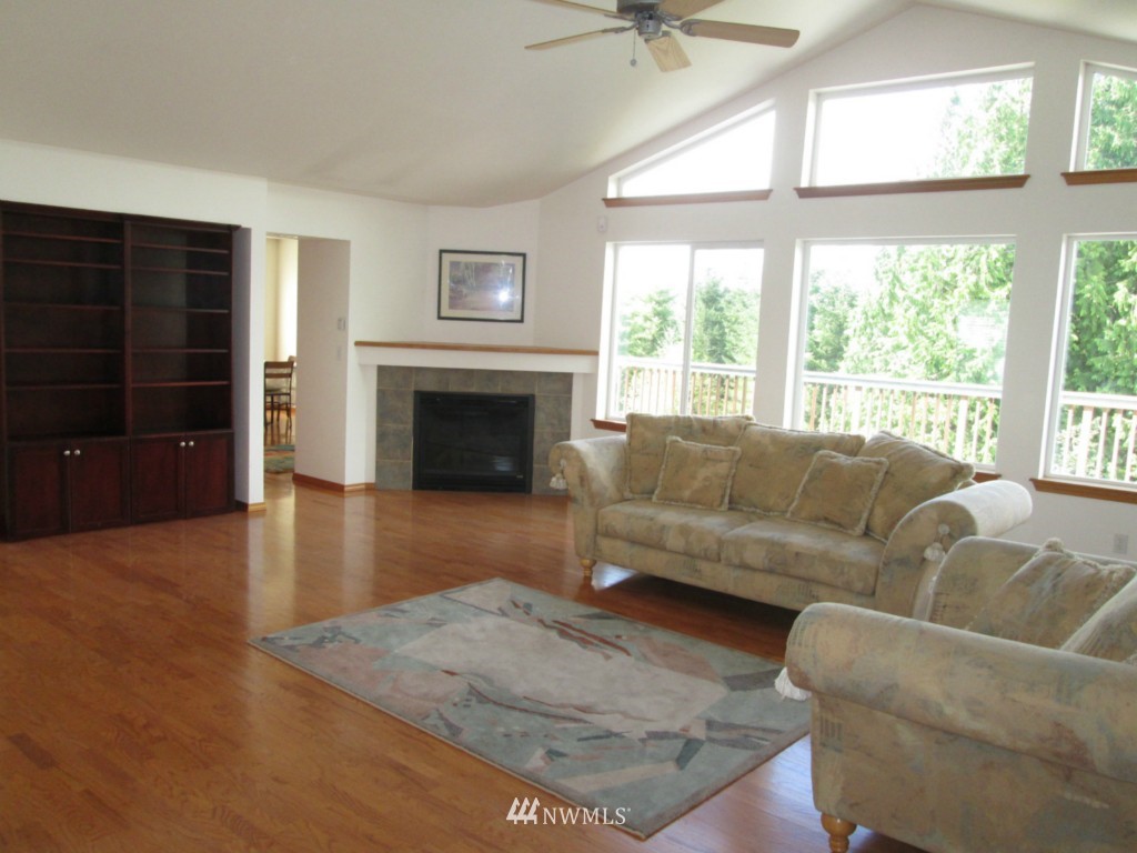 2641 Seminary Hill Road Centralia, WA 98531 - Photo 5 of 25 Gallery Image 5