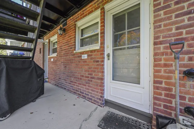 $185,000 | 108 Strawberry Hill Avenue, Unit 1, Stamford, CT 06902