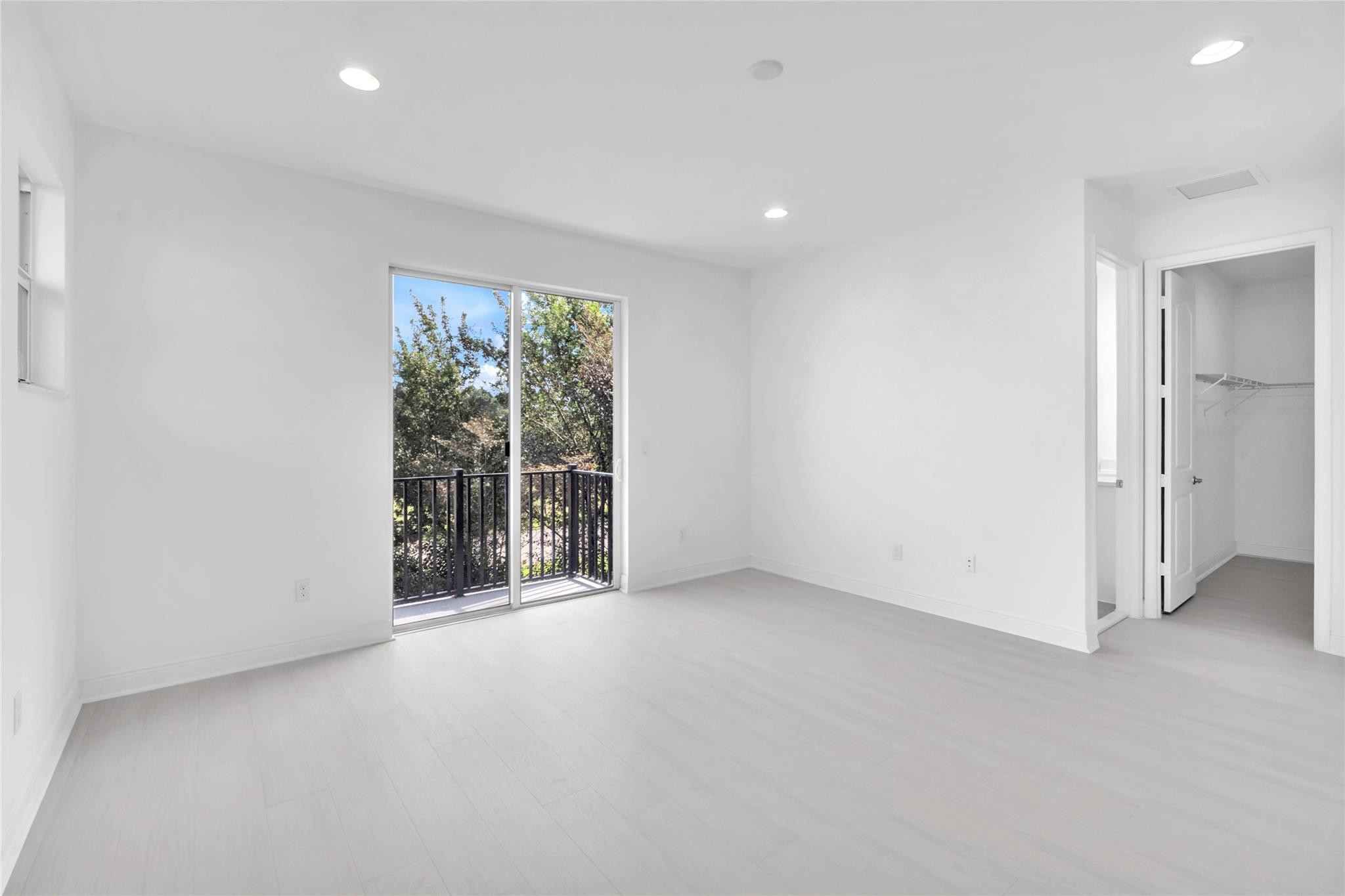 6947 Pines Circle, Unit 21 Coconut Creek, FL 33073 - Photo 18 of 24 Photo 18