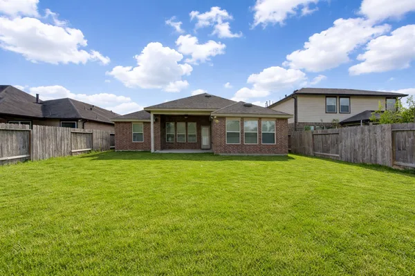 $2,395 | 18118 Golden Falls Lane, Spring, TX 77379