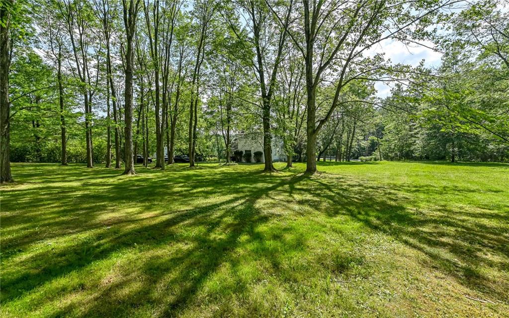 184 Mt Pleasant Road Warrendale, PA 15086 - Photo 23 of 27