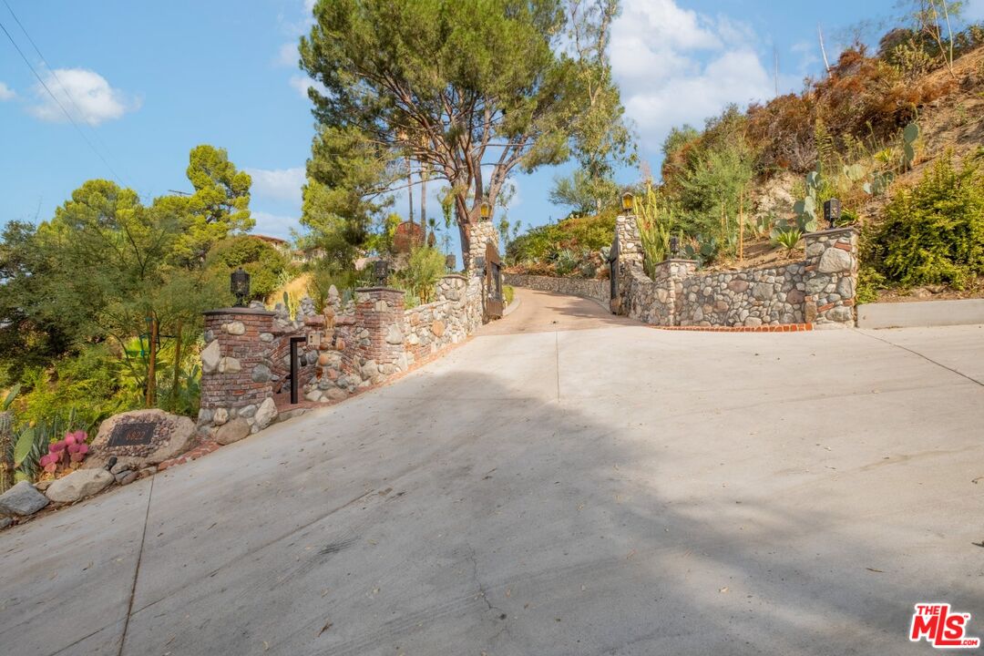 6820 Parsons Trail Tujunga, CA 91042 - Photo 2 of 36 a view of a garden with pathway