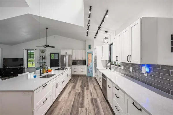 $1,200,000 | 4091 Northeast 185 Avenue, Williston, FL 32696