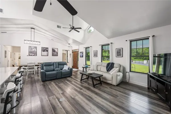$1,200,000 | 4091 Northeast 185 Avenue, Williston, FL 32696
