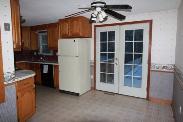 128 Webber Street Springfield, MA 01108 - Photo 7 of 21