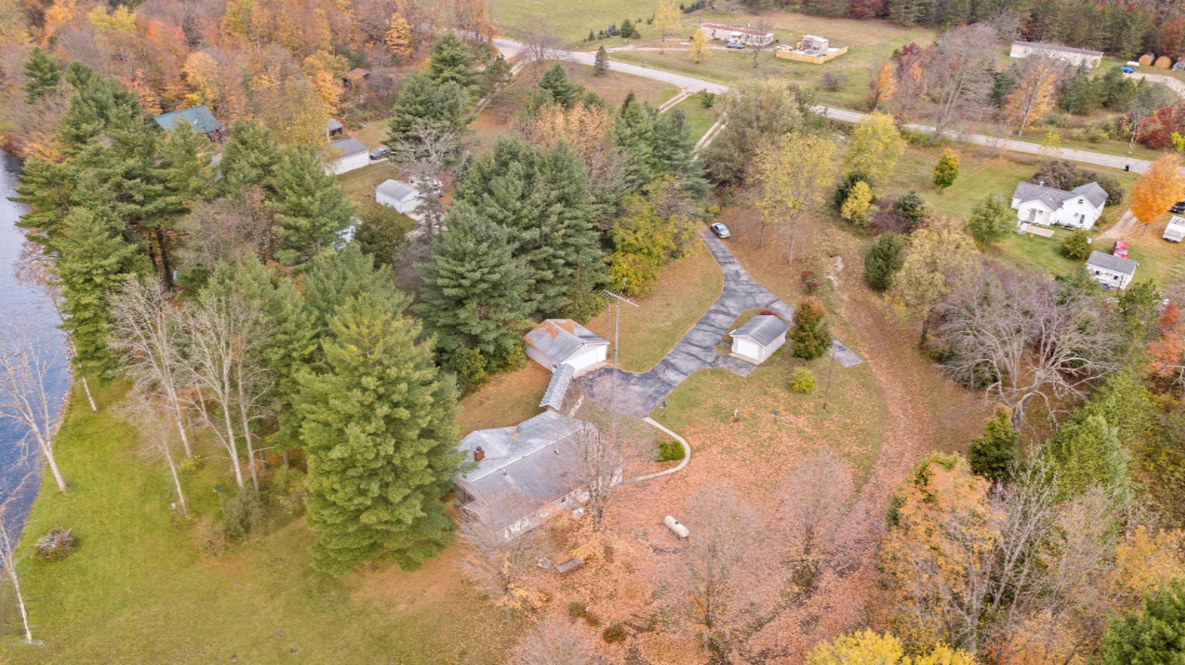 16685 Schofield Road Hersey, MI 49639 - Photo 20 of 47 16685SchofieldRdAerial-12