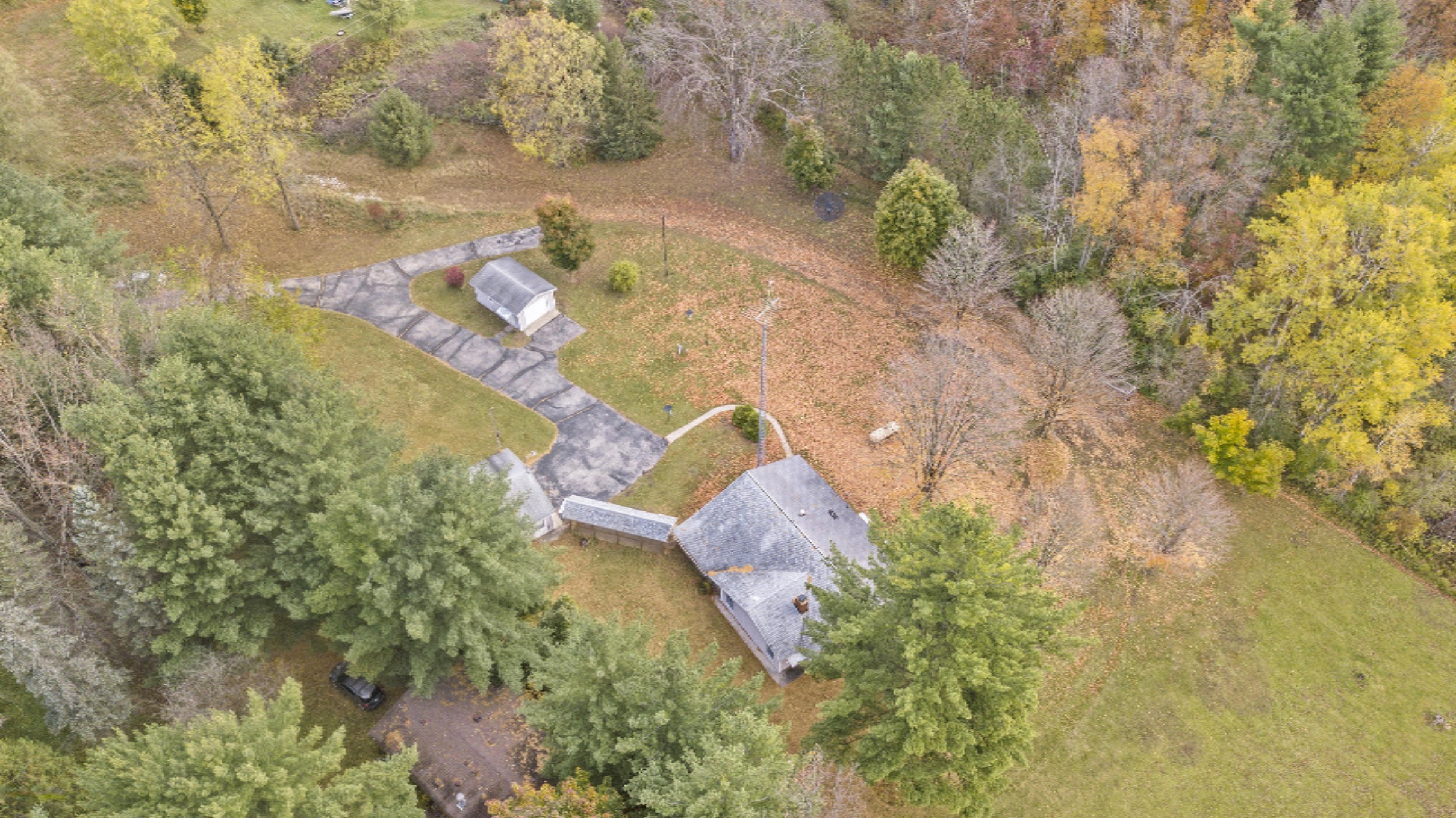 16685 Schofield Road Hersey, MI 49639 - Photo 21 of 47 16685SchofieldRdAerial-13