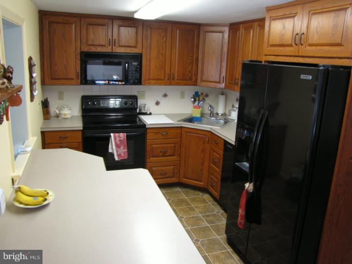 1309 West County Line Road Warminster, PA 18974 - Photo 9 of 23 Kitchen