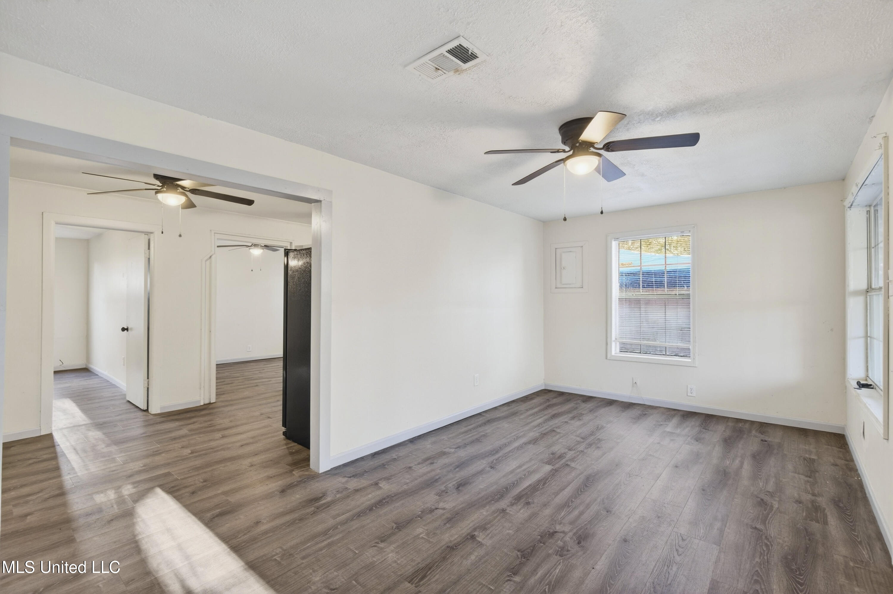 1505 R Dixie Avenue Gulfport, MS 39501 - Photo 7 of 25 1505DixieAve-7