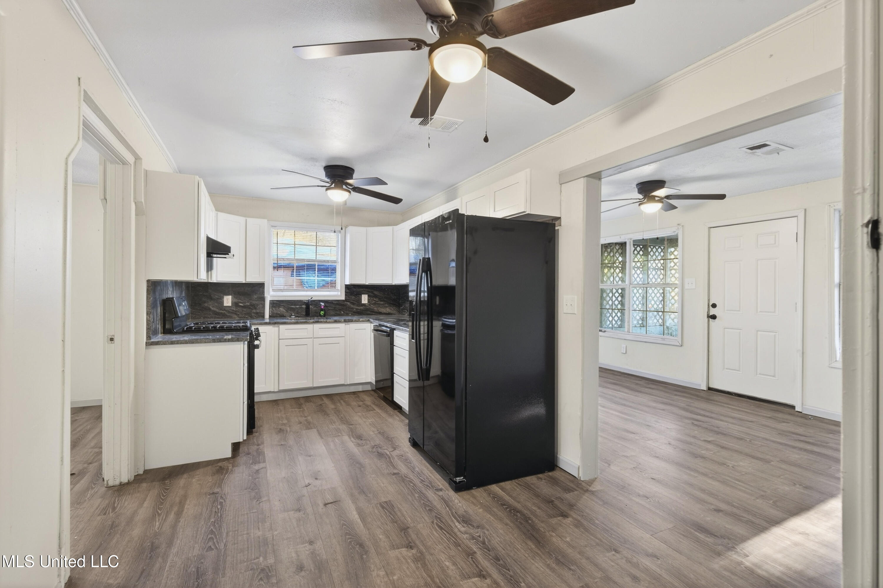 1505 R Dixie Avenue Gulfport, MS 39501 - Photo 9 of 25 1505DixieAve-9