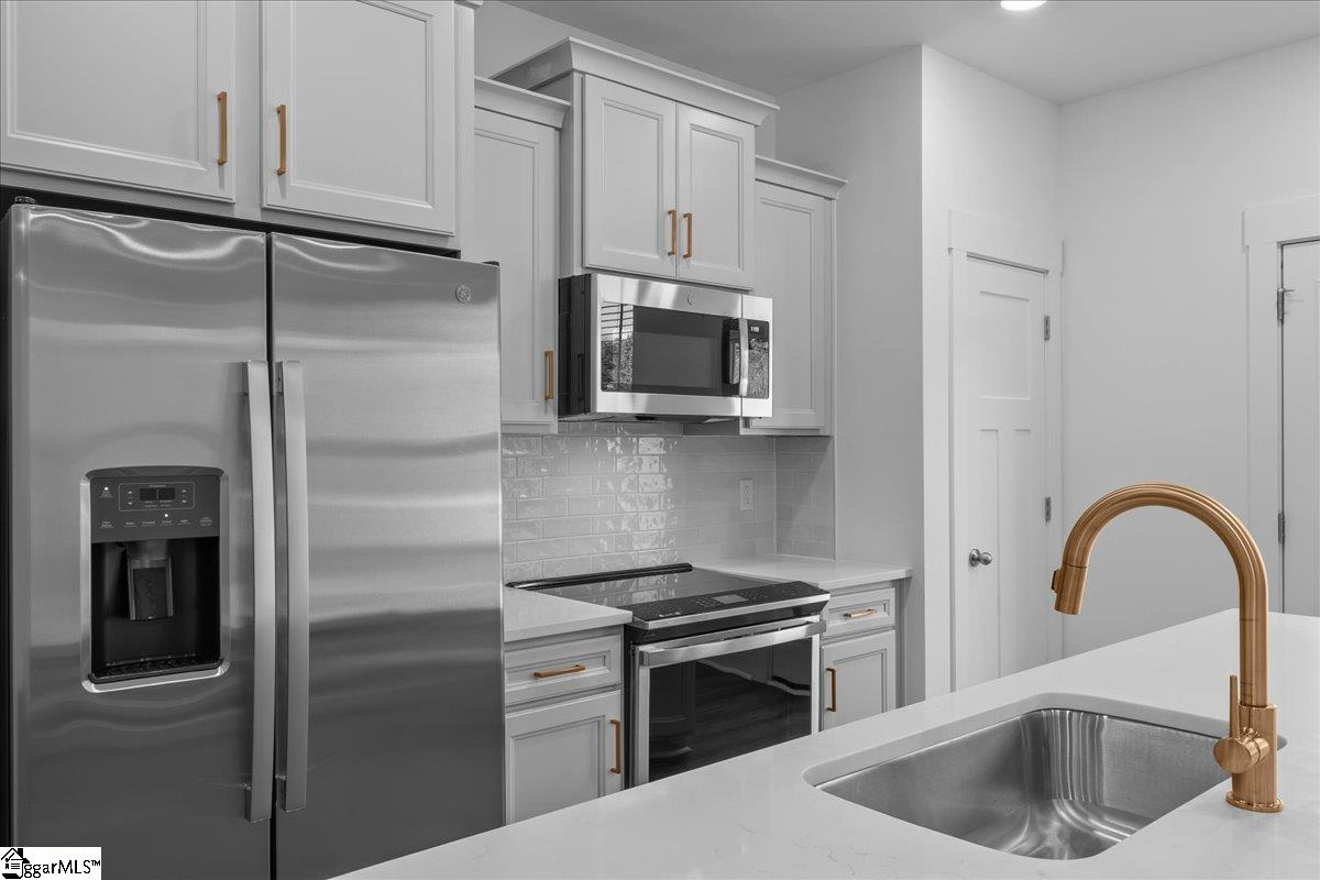 3 Redfield Place Simpsonville, SC 29681 - Photo 6 of 32