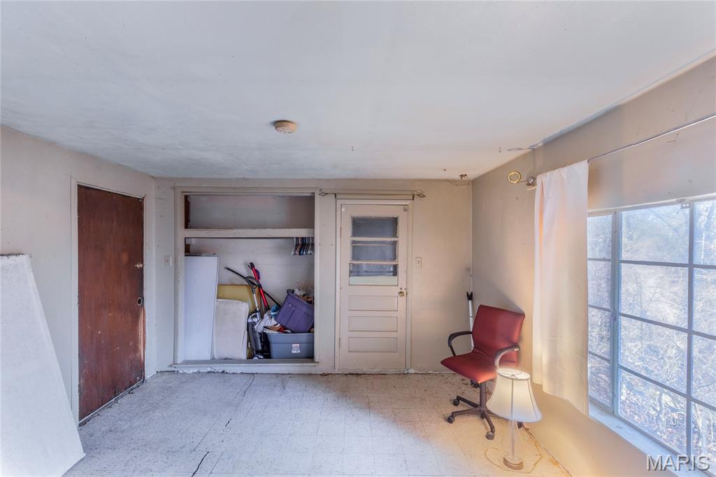 7786 Becker Road St. Louis, MO 63129 - Photo 6 of 19