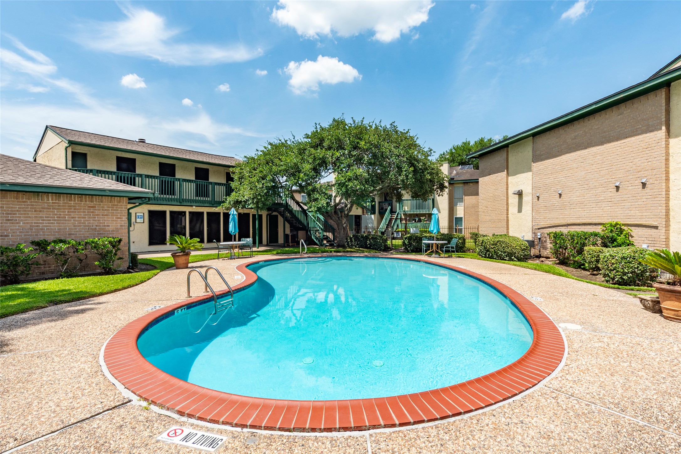 1500 Bay Area Boulevard, Unit 331 Houston, TX 77058 - Photo 25 of 27 a view of swimming pool with outdoor seating