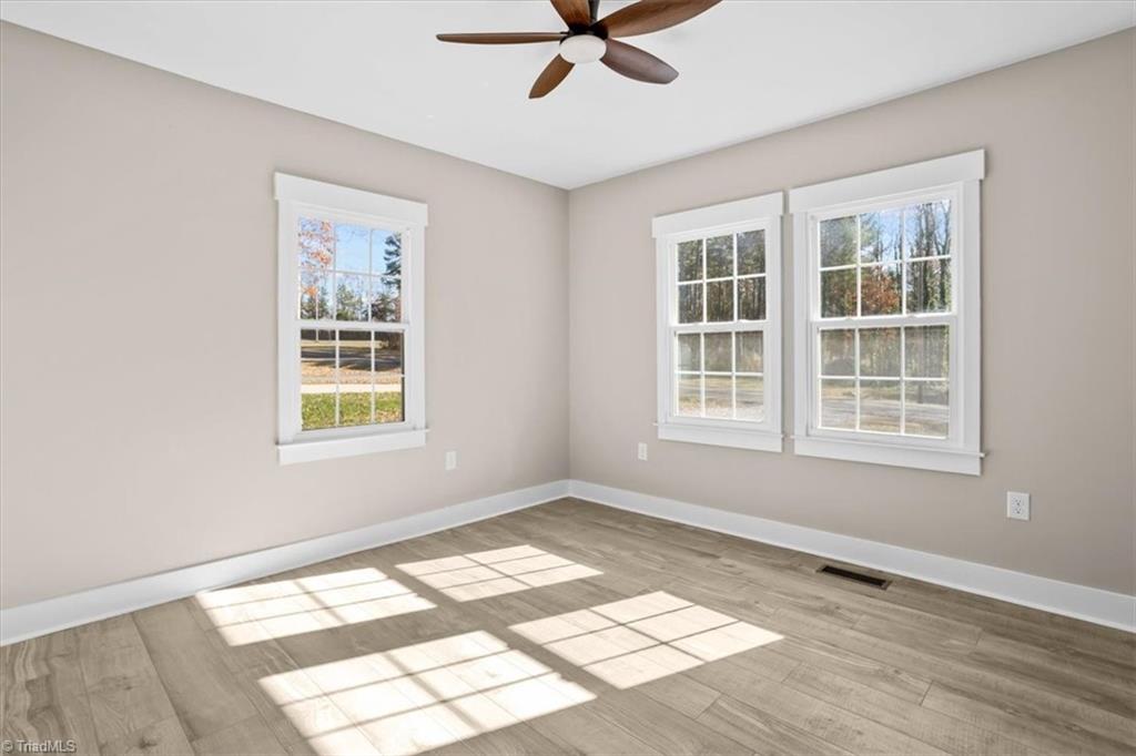 143 Lambeth Road Thomasville, NC 27360 - Photo 16 of 25