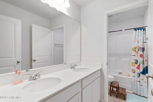 $467,000 | 4574 Parsons Mill Drive, Castle Hayne, NC 28429