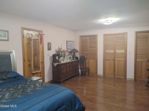 $284,900 | 413 Liddle Harris Road, Putnam Station, NY 12861