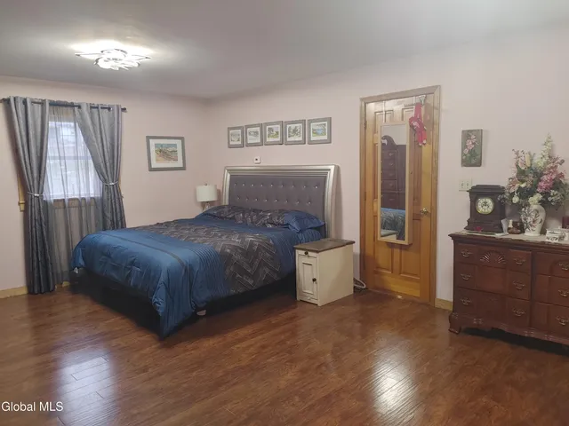 $284,900 | 413 Liddle Harris Road, Putnam Station, NY 12861